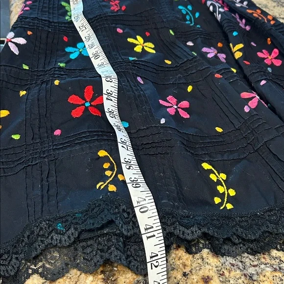 70’s Mexican embroidered floral dress - Picture 8 of 8